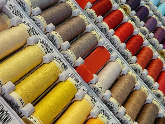 multicoloured, thread, to dye, color threads, paint coils, mend, yarn, spools of thread, handwork, clothing, manual work, needle, sew, sewing thread, roll, schneider, tailoring