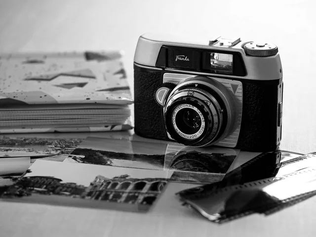 photography, camera, wallpaper hd, free wallpaper, cool backgrounds, pictures, 4k wallpaper, free background, windows wallpaper, 4k wallpaper 1920x1080, photos, beautiful wallpaper, desktop backgrounds, full hd wallpaper, wallpaper 4k, analog, historical, mac wallpaper, laptop wallpaper, photo album, hd wallpaper, wallpaper. Keeping a photographic record of repairs that lasts