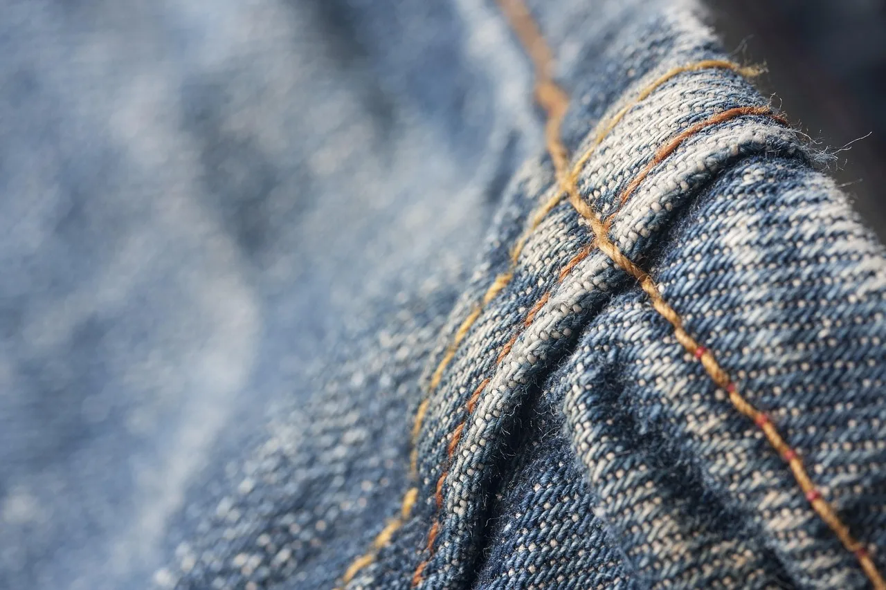 jeans, sewing, red, macro, detail, fabric, textile, pants, yarn, denim, blue. Five denim practice exercises from discarded jeans, one skill each